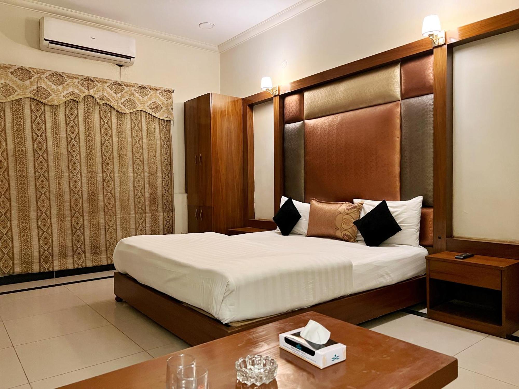 The Grand Hotel Multan Exterior photo